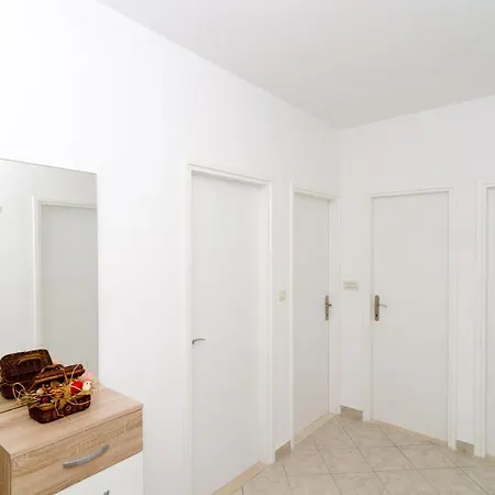 Pero Apartment *